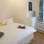 Penthuus Modern Retreat